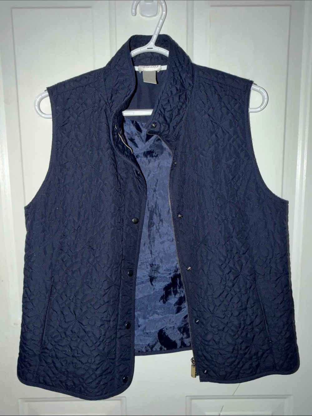 Quilted Sleeveless Vest in Navy